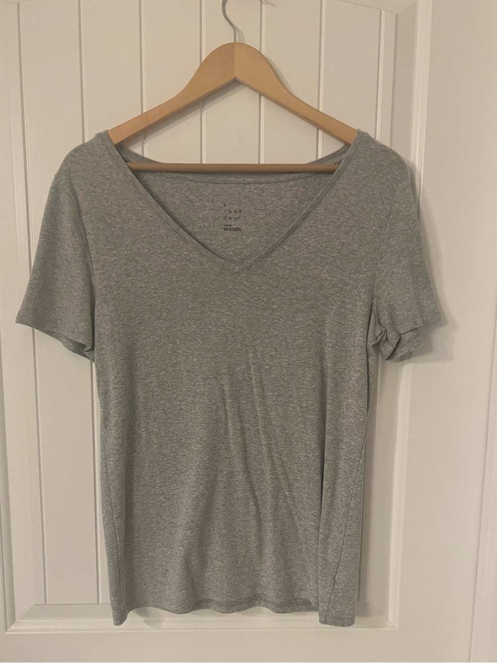Bundle of Universal Thread Heather Gray V-Neck Tee, Black cami & navy & wht cami